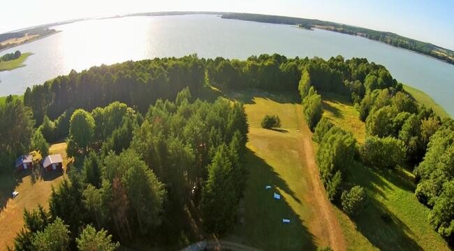 MAZURY. Domek letniskowy nad jez. Święcajty. Ogonki. Makowy