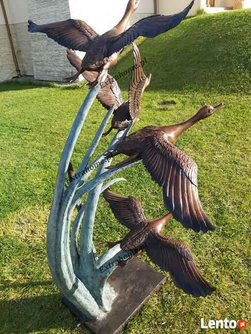 Lwy z brązu , Lew z brązu , Rzeźba Lwa z brązu Lwy pałacowe