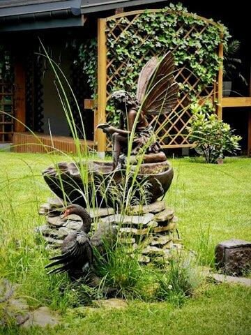 Fontanna ogrodowa Motyl strażnik ogrodu 80cm