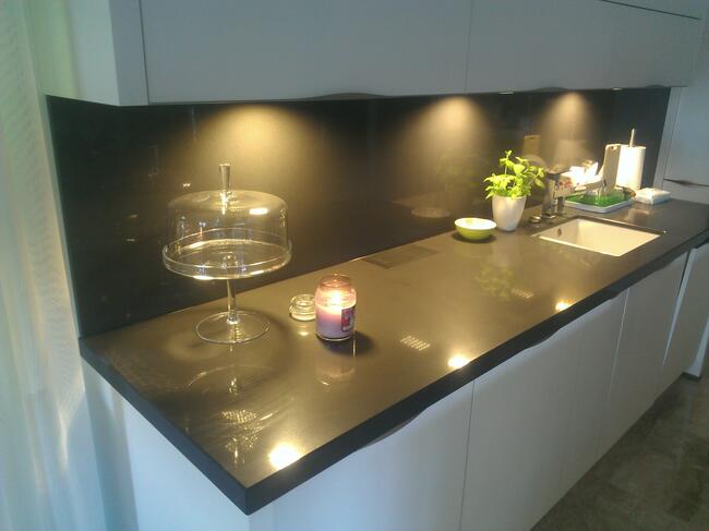 BLATY KUCHENNE i ŁAZIENKOWE z granitu, marmuru, konglomeratu