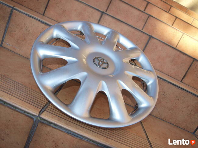 Toyota kołpak 15 oryginalny (1 sztuka)