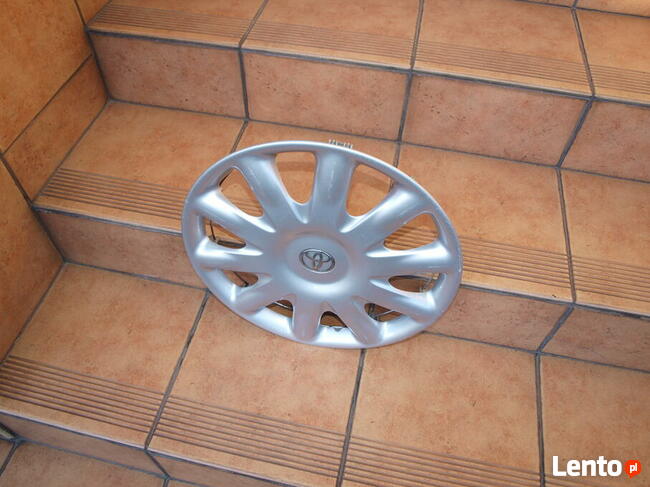 Toyota kołpak 15 oryginalny (1 sztuka)