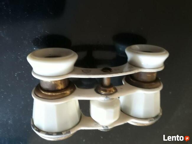 Zdjęcia i inne pamiątki Prymasa Tysiąclecia