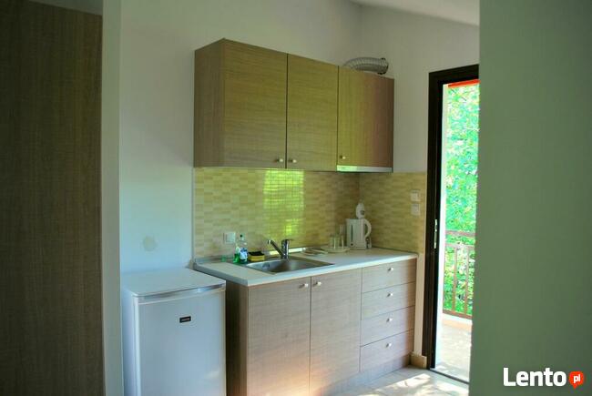 Grecja - pokoje ze sniadaniemdo wynajęcia 100m od morza -50e