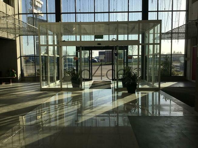 LOMIANKI - 10.000 m2. Rozrywka . Uslugi . KOMPLEKS