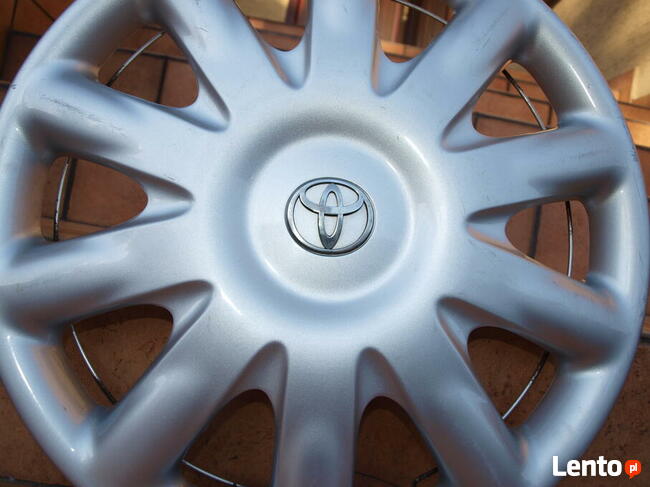 Toyota kołpak 15 oryginalny (1 sztuka)