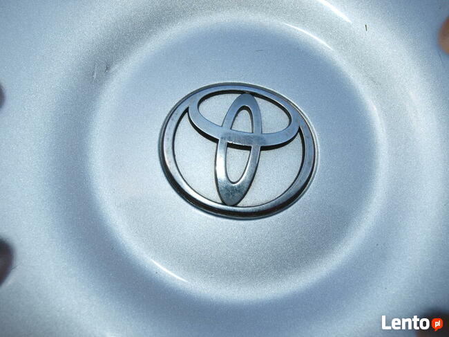 Toyota kołpak 15 oryginalny (1 sztuka)