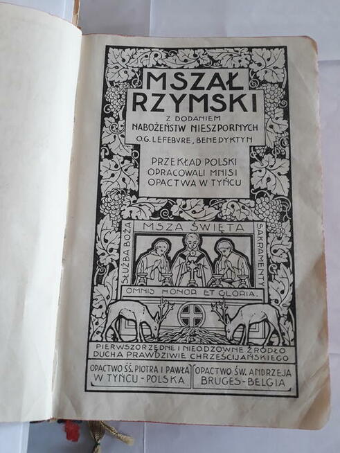 Zdjęcia i inne pamiątki Prymasa Tysiąclecia