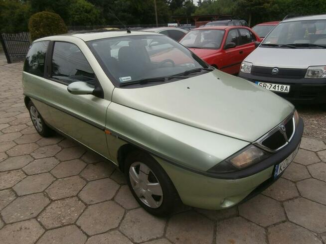 sprzedam lancia Y 1,4 benzyna