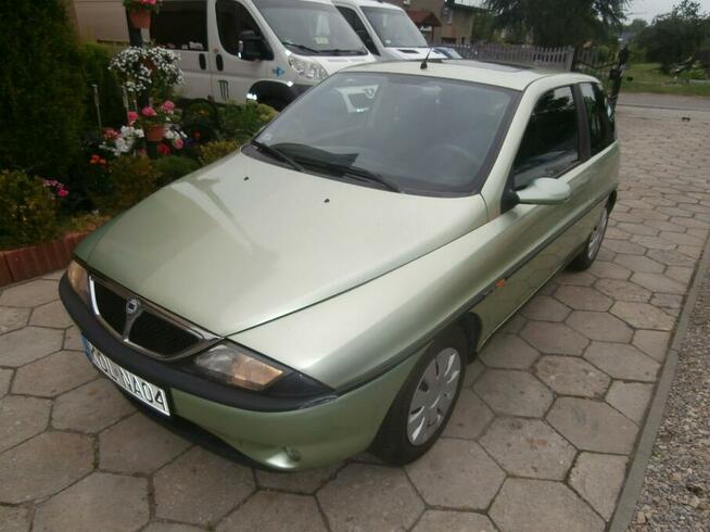 sprzedam lancia Y 1,4 benzyna