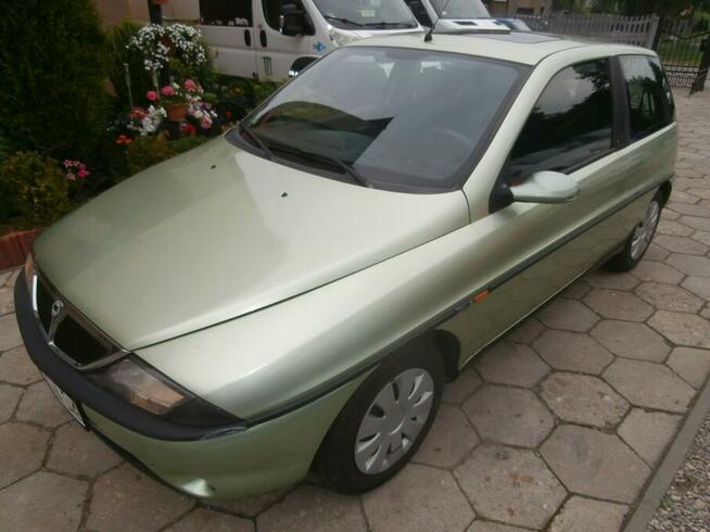 sprzedam lancia Y 1,4 benzyna