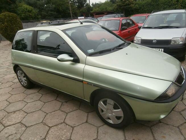 sprzedam lancia Y 1,4 benzyna