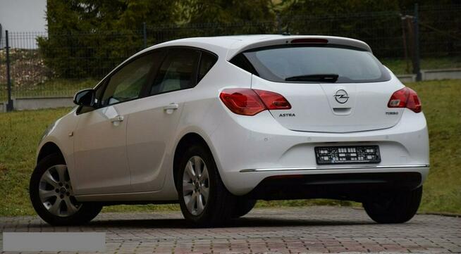 Opel Astra 1,4 turbo 140km klimatyzacja automatyczna serwisowany w ASO