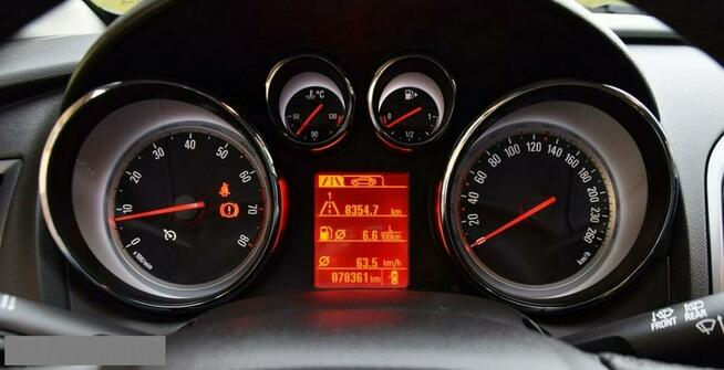 Opel Astra 1,4 turbo 140km klimatyzacja automatyczna serwisowany w ASO