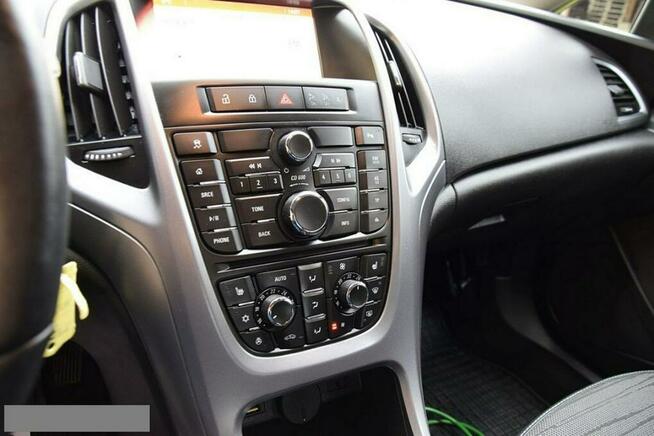 Opel Astra 1,4 turbo 140km klimatyzacja automatyczna serwisowany w ASO