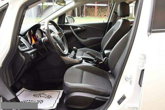 Opel Astra 1,4 turbo 140km klimatyzacja automatyczna serwisowany w ASO