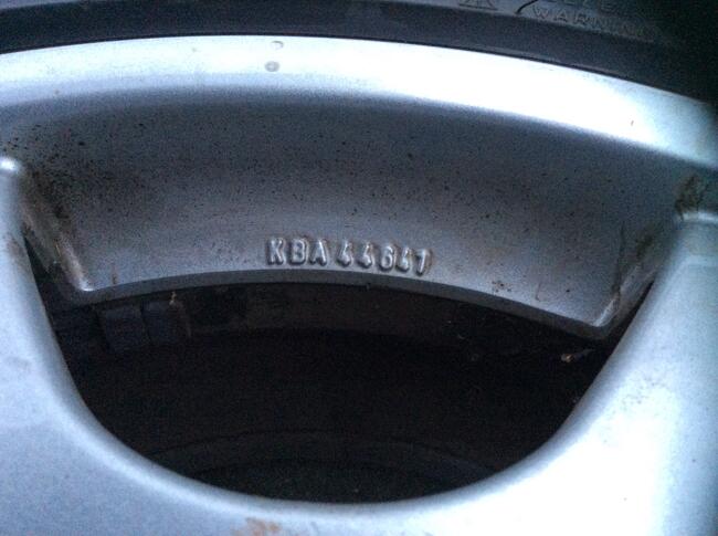 Koła aluminiowe z oponami