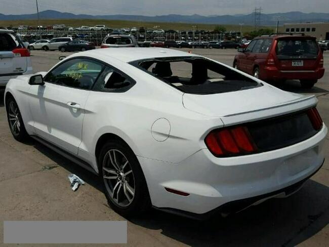 Ford Mustang 2015,2.3L,EcoBoost,na tylne koła,po gradobiciu