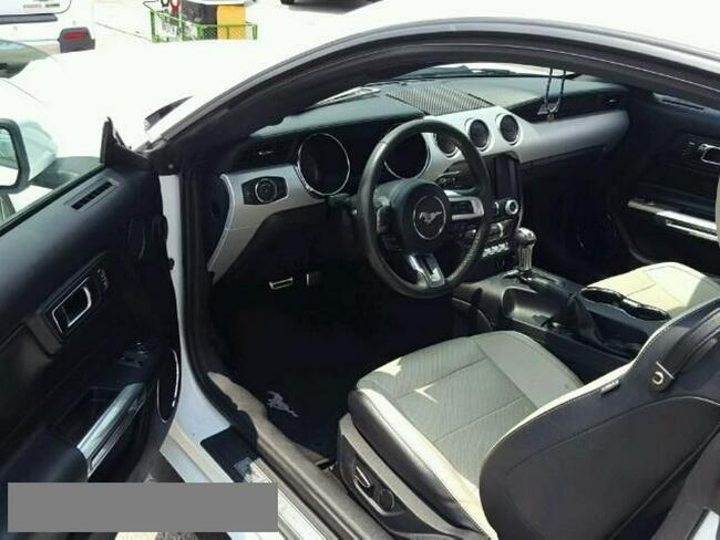 Ford Mustang 2015,2.3L,EcoBoost,na tylne koła,po gradobiciu