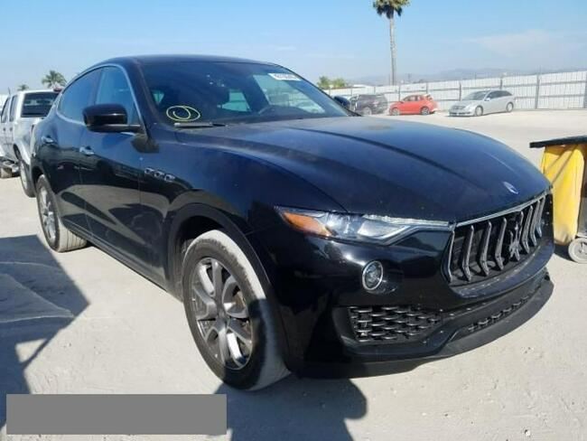 2017,3.0L,LEVANTE,4x4,porysowany