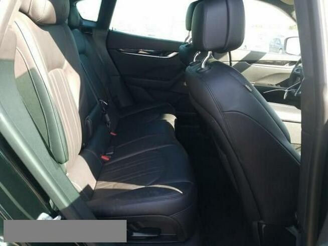 2017,3.0L,LEVANTE,4x4,porysowany