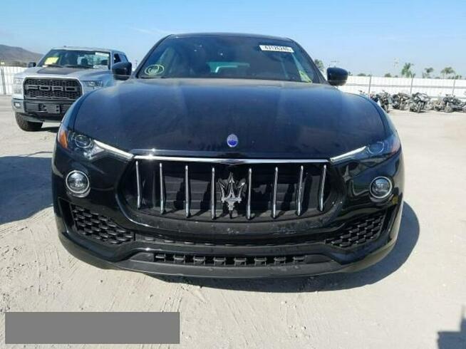 2017,3.0L,LEVANTE,4x4,porysowany