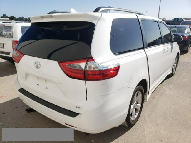 Toyota Sienna 2020,3.5L,LE,na przednie koła, porysowany