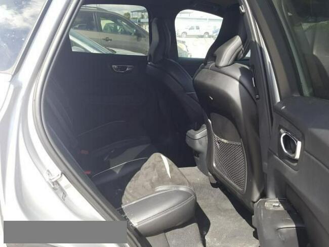 Volvo XC 60 2019,2.0L,T5 R DESIGN,na przednie koła,porysowany