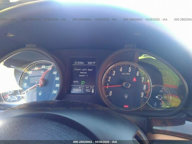 Maserati GranTurismo 2010, 4.7L, lekko uszkodzony bok