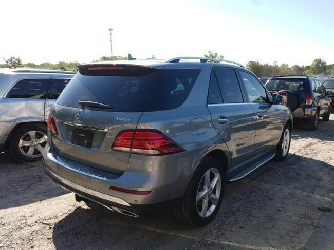 Mercedes GLE 350 2016, 3.5L, 4MATIC, porysowany lakier