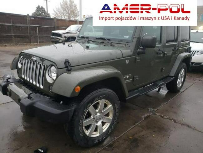 Jeep Wrangler 2016. 3.6L, 4x4, unlimited sahara, uszkodzony bok