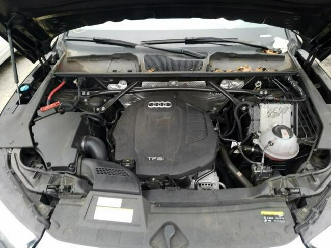 Audi Q5 2018, 2.0, Premium 4x4, uszkodzony tył