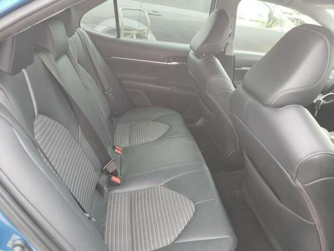 Toyota Camry 2019, 2.5L, SE L, po gradobiciu