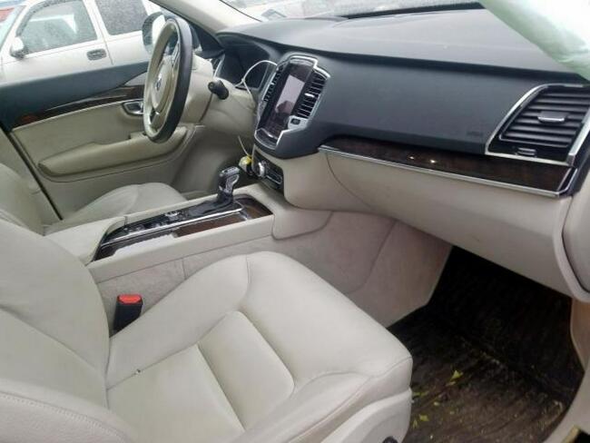 Volvo XC 90 2016, 2.0L, 4x4, uzkodzony bok