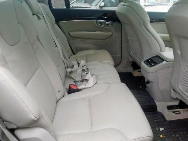 Volvo XC 90 2016, 2.0L, 4x4, uzkodzony bok