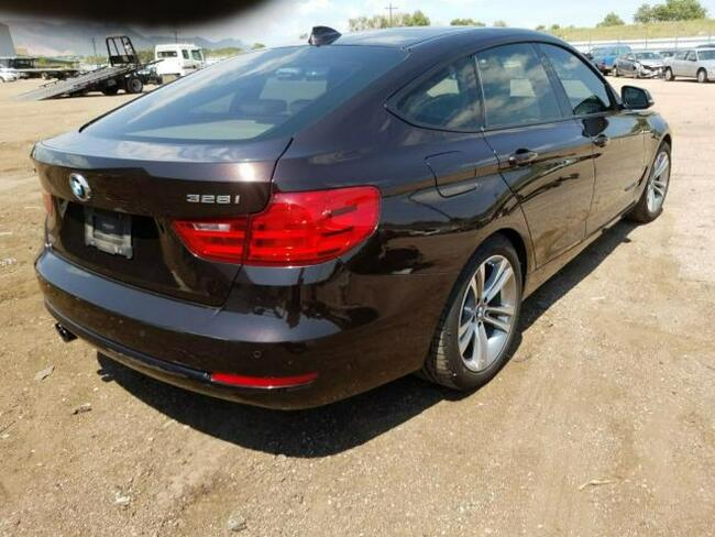 BMW 328 2016, 2.0L, 4x4, Sulev, po gradobiciu