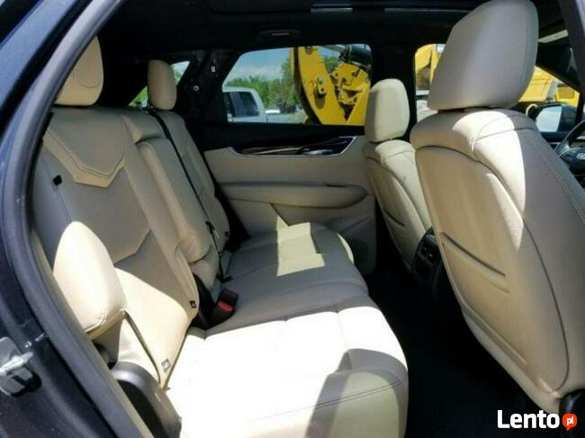 Cadillac XT5 2019, 3.6L, Luxury, 4x4, uszkodzony tył