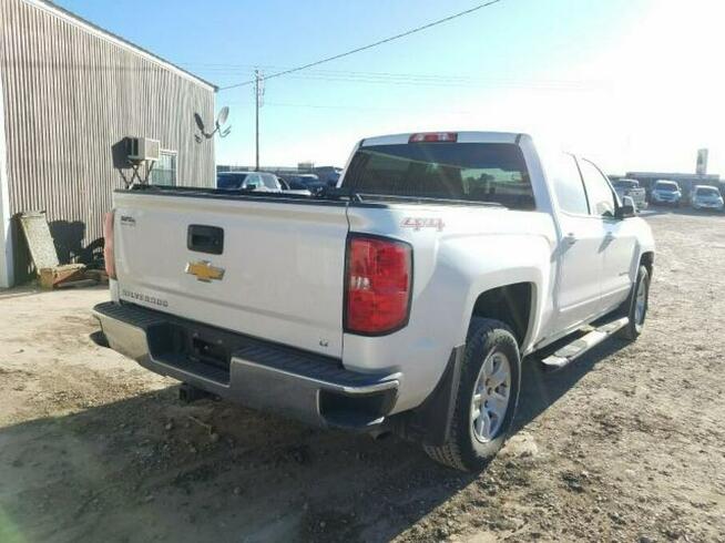 Chevrolet Silverado 2017, 5.3L, K1500 LT, 4x4, po gradobiciu