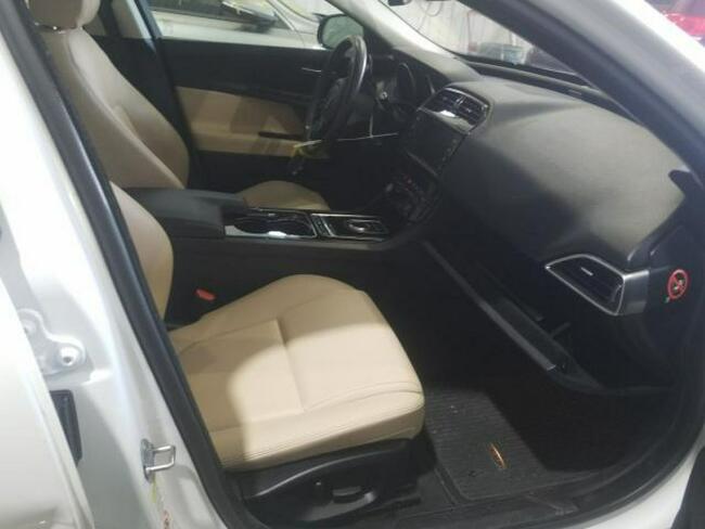 Jaguar XE 2017, 3.0L, Premium, 4x4, uszkodzony bok