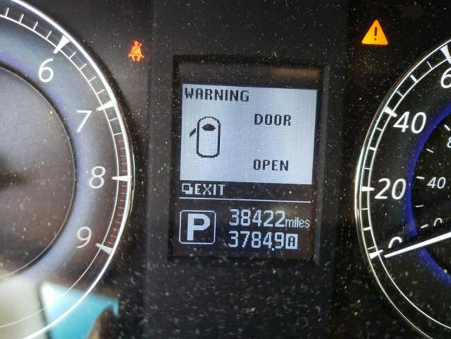 Infiniti QX50 2017, 3.7L, lekko uszkodzony przód