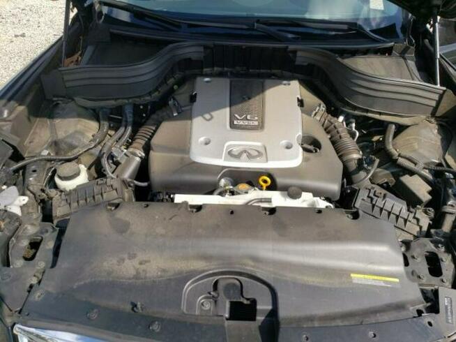 Infiniti QX50 2017, 3.7L, lekko uszkodzony przód