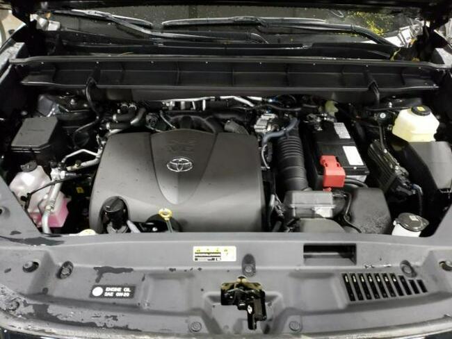 Toyota Highlander 2020, 3.5L, XLE, uszkodzony bok