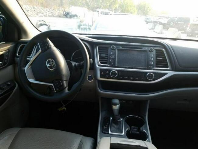 Toyota Highlander 2019, 3.5L, Limited, 4x4, porysowany lakier