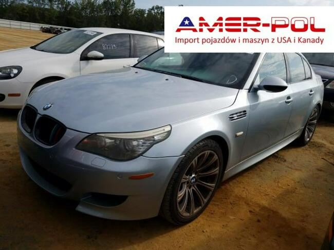 BMW M5 2010, 5.0L, porysowany lakier