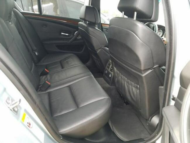 BMW M5 2010, 5.0L, porysowany lakier