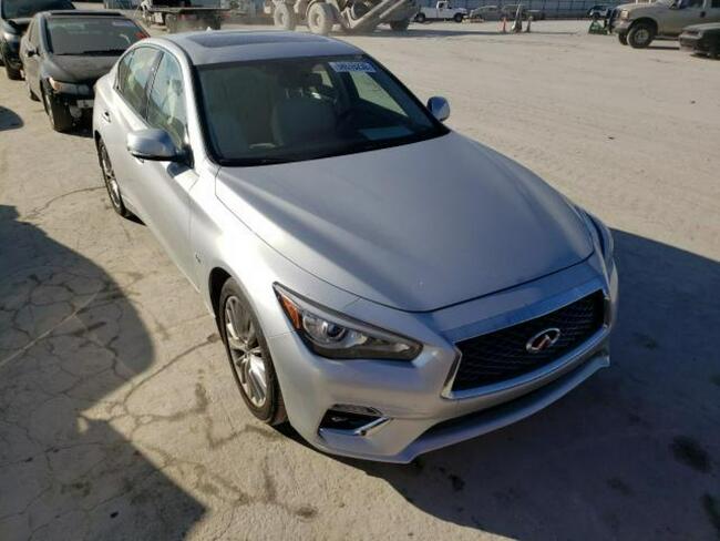 Infiniti Q50 2020, 3.0L, Pure, porysowany lakier