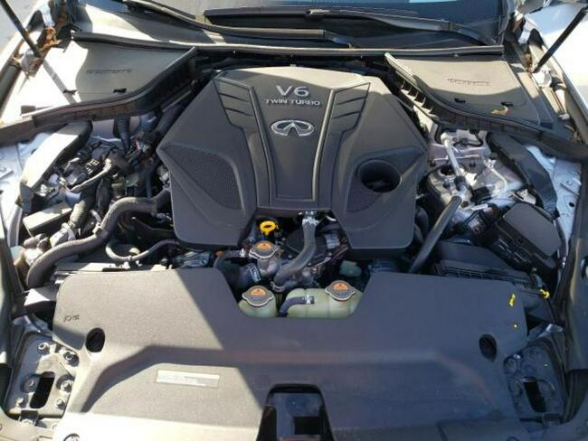 Infiniti Q50 2020, 3.0L, Pure, porysowany lakier