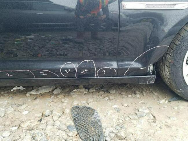 Jaguar XJ 2015, 3.0L, Portfolio, porysowany lakier