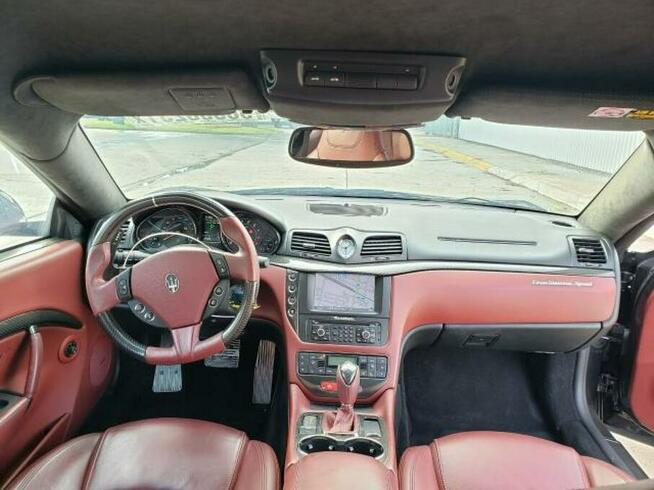 Maserati GranTurismo 2014, 4.7L, uszkodzony bok