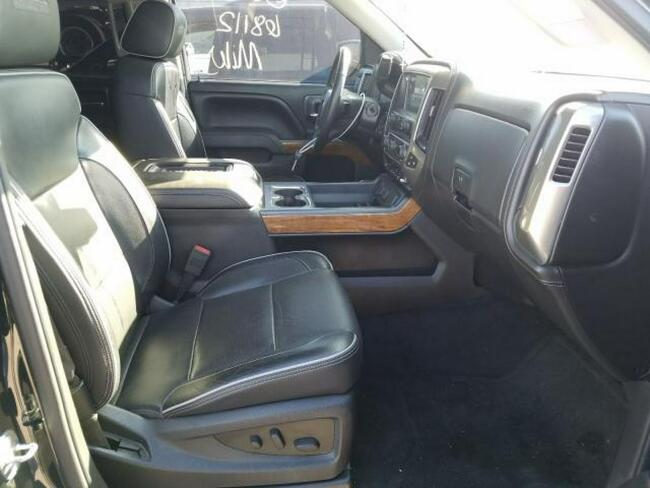 Chevrolet Silverado 2017, 5.3L, C1500, porysowany lakier